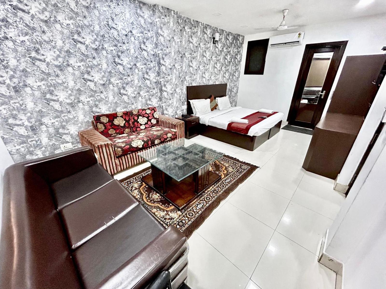 Готель The Tomar Hospitality Нью-Делі Екстер'єр фото
